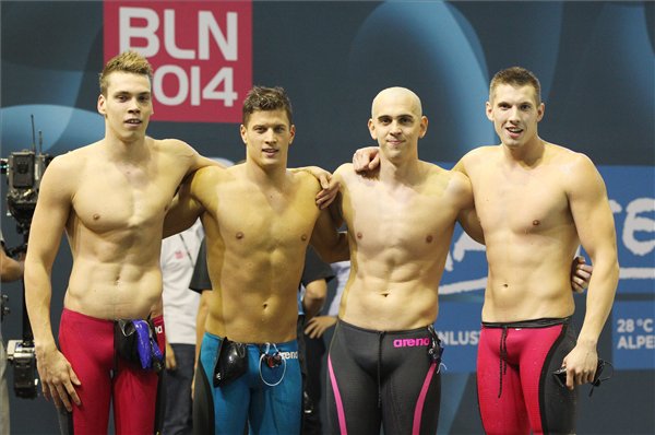 Forrás: mh Pulai Bence, Gyurta Dániel, Cseh László és Kozma Dominik (b-j) a magyar 4x100 méteres férfi vegyesváltó tagja