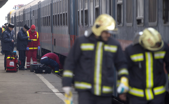 Személyautóval ütközött egy vonat Sásdnál