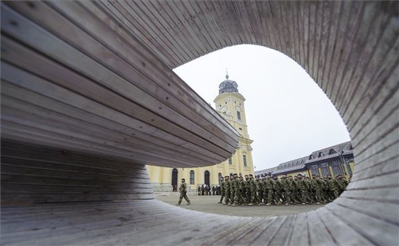 debrecen katonák lead
