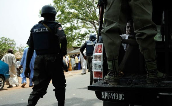 Nigériában kiszabadultak a vasútállomásról elhurcolt túszok