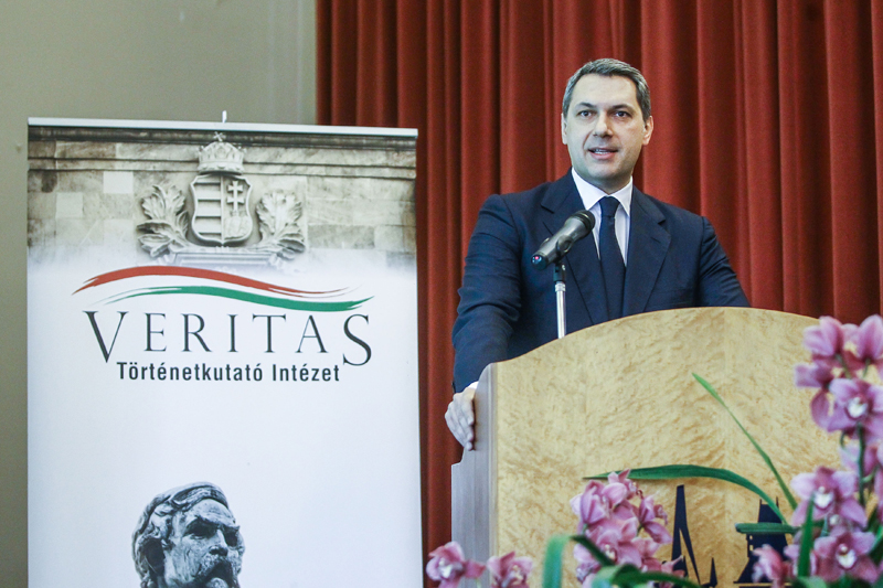 Lázár János: a politika feladata a független, keresztény ...