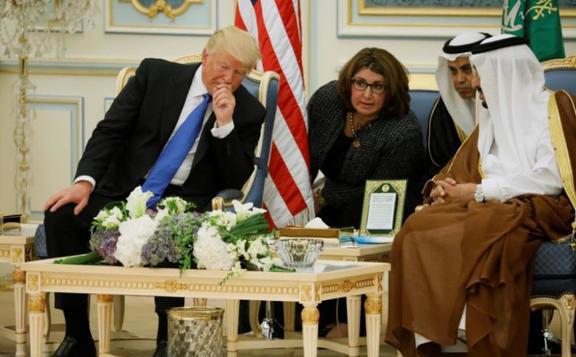 trump-rijád576x356