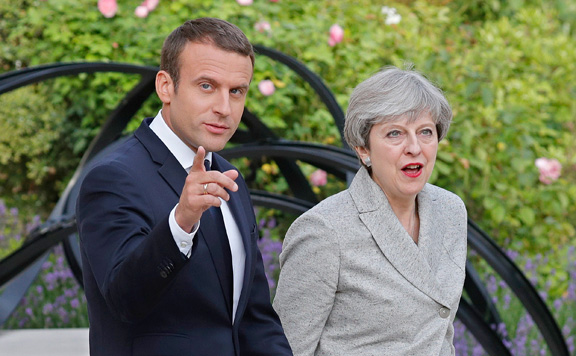 Forrás: mh Macron-May