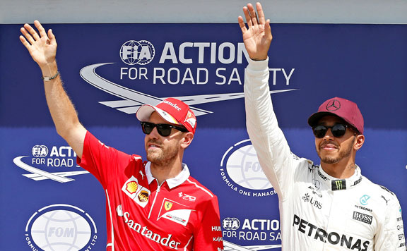 Forrás: mh Sebastian Vettel és Lewis Hamilton 20170628