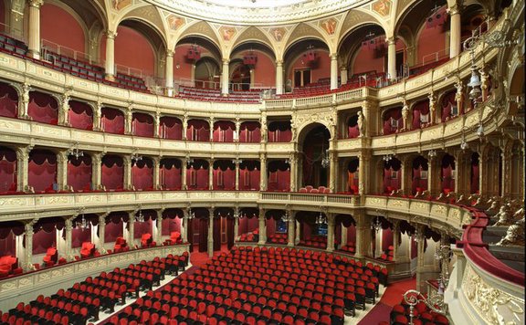 Karácsonyi ajándék az Opera társulatától a szociális intézményben élőknek