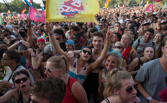 sziget-tömeg-FM576x356