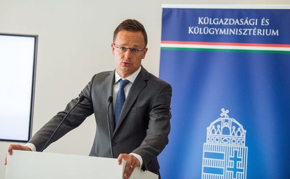 szijjártó péter repülőgépgyár