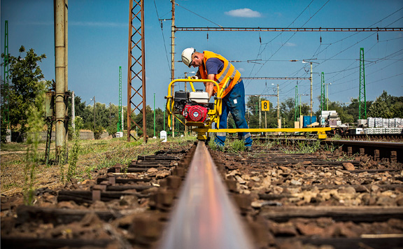 Megkötötték a szerződést a Budapest-Belgrád vasút fejlesztésére