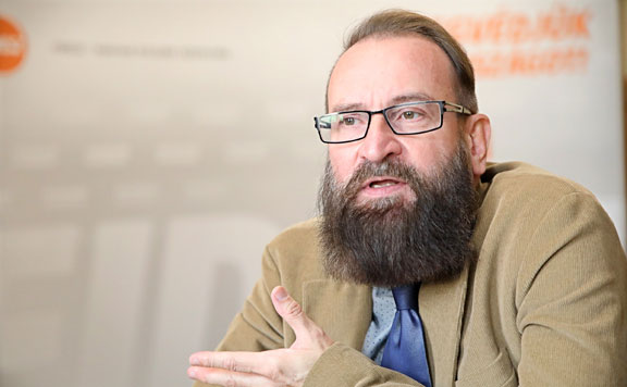 Forrás: mh Szájer József 20171014