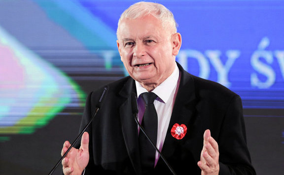 Kaczynski: Folytatódni fog a visegrádi együttműködés