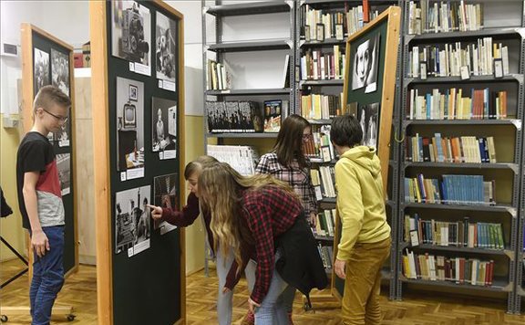 közmédia archivuma
