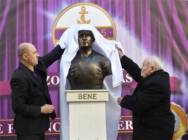 Bene Ferenc szobor