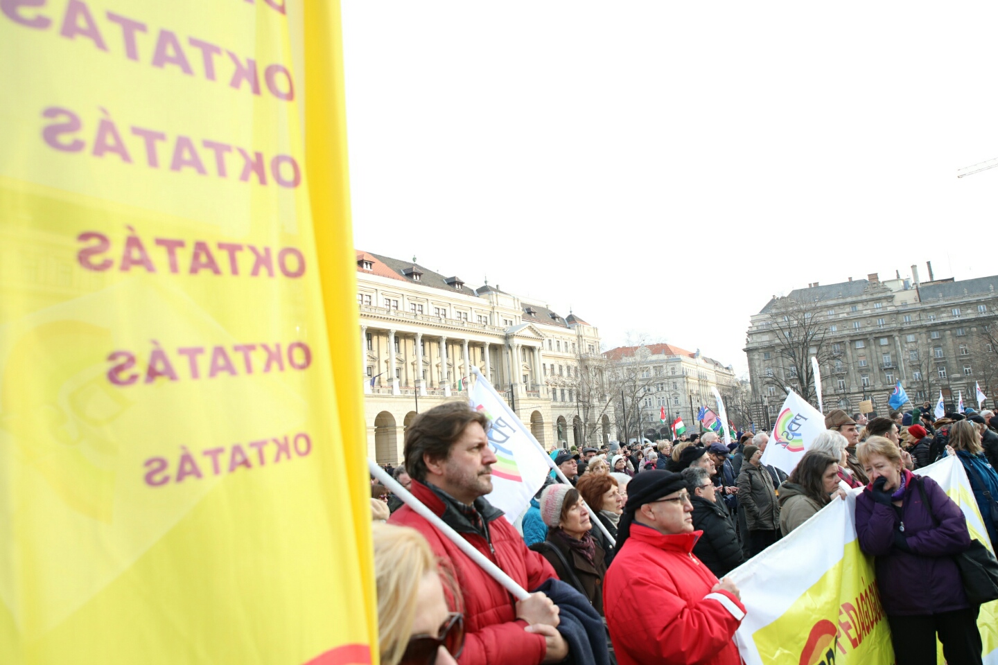 pedagógus tüntetés