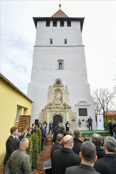 csonaktorony nagy
