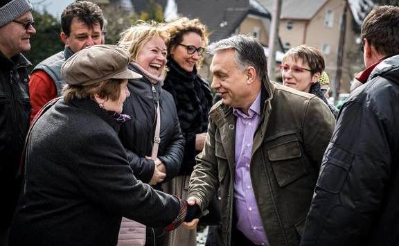 orbán nőkkel