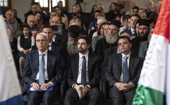 világ igaza