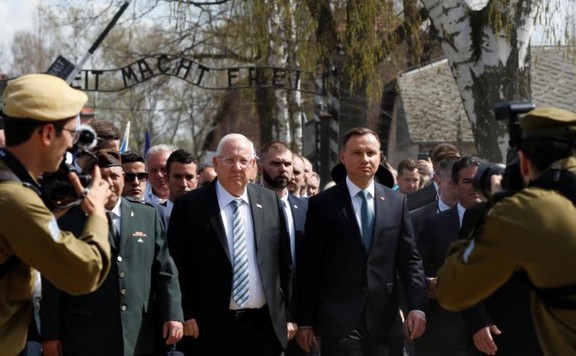 Vasárnap tartják az Élet menetét