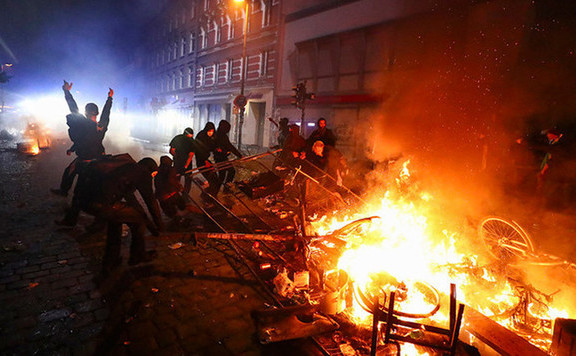 Forrás: mh g20 tüntetés hamburg