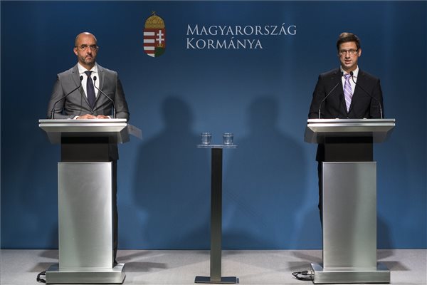 kormányinfó