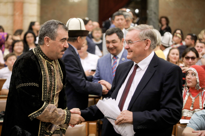 Forrás: mh kurultáj