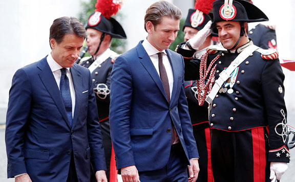 Forrás: mh Giuseppe Conte és Sebastian Kurz 20180919