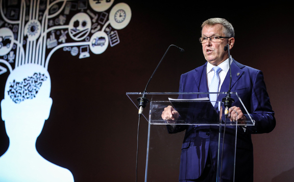 Matolcsy György: Magyarországnak nyertesnek kell lennie a ...