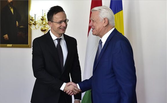 szijjártó román