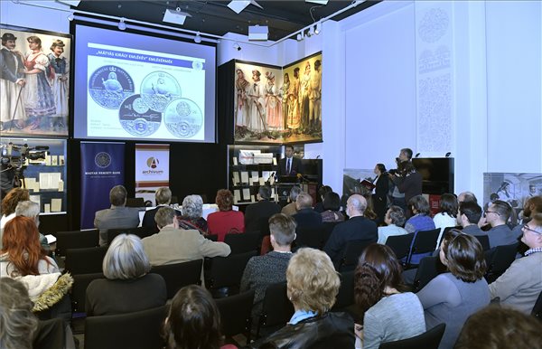 mátyás eml
