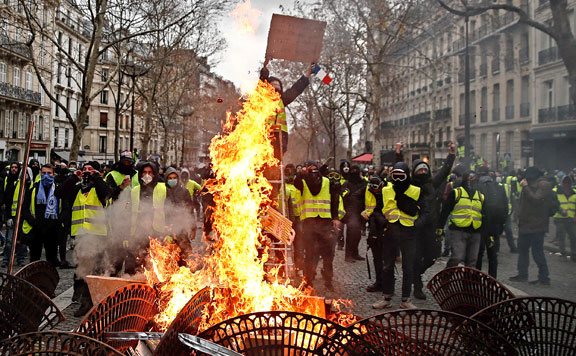 Forrás: mh Párizs 20181209