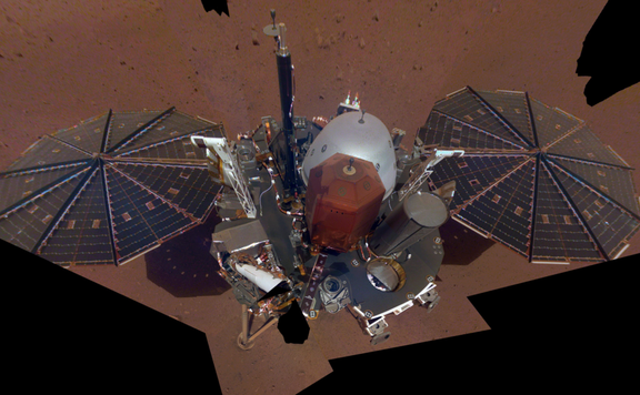 Csak találgatni tudnak a kutatók, hogy miért rengett a Mars