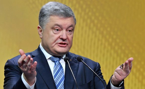 Fotó: MH Pártelnöknek választották Porosenkót