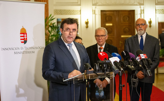Forrás: mh palkovics sajttáj