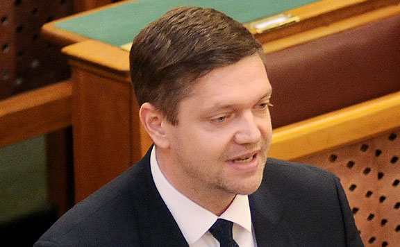 Fotó: MH Nyilvántartásba vették az MSZP-Párbeszéd, az LMP és a DK EP-választási listáját