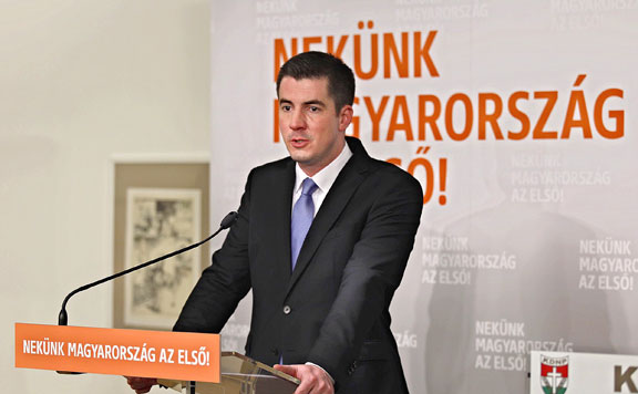 Kocsis Máté: Félre kell tenni a politikai ellentéteket