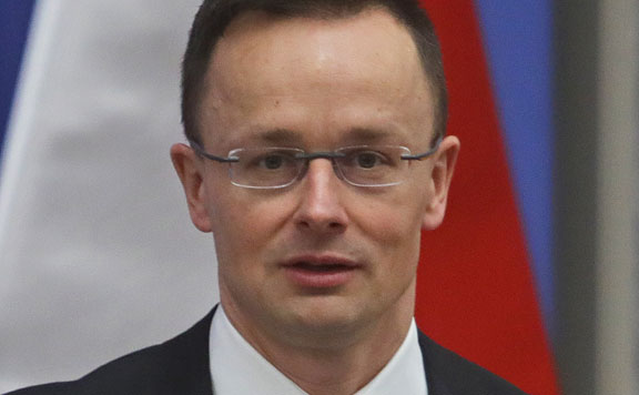 Fotó: mh Szijjártó: Lehetségessé válhat az azeri gáz szállítása Magyarországra 2021 után