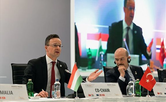 Forrás: mh szijjártó isztambul óóóóó isztambul