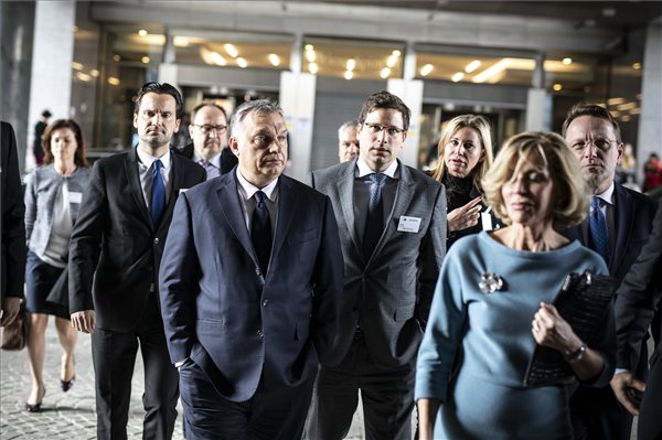 orbán epp érkezés