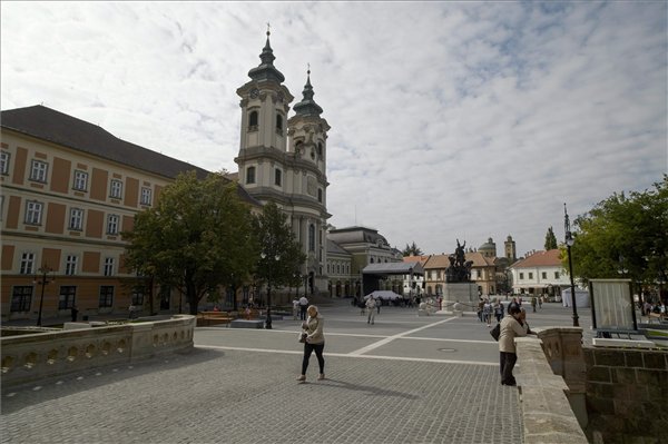 Dobó tér