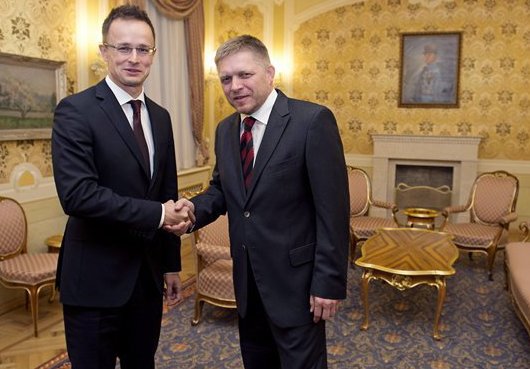 Szijjártó Fico nagy